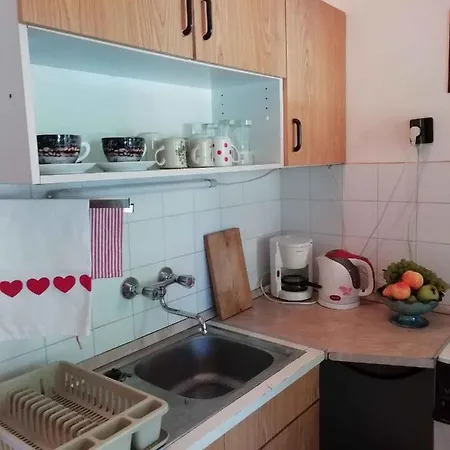 In Balatonmariafürdo 19327 Ferienhaus