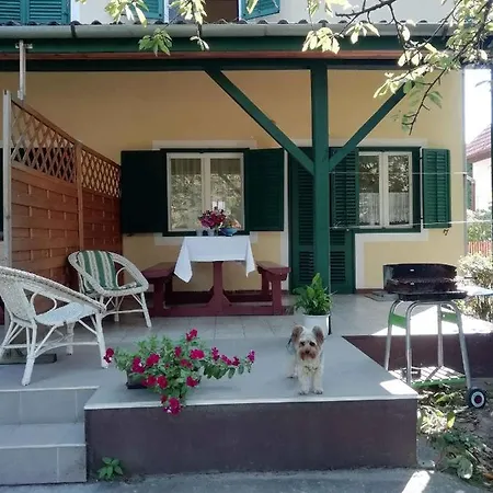 In Balatonmariafürdo 19327 Balatonkeresztúr